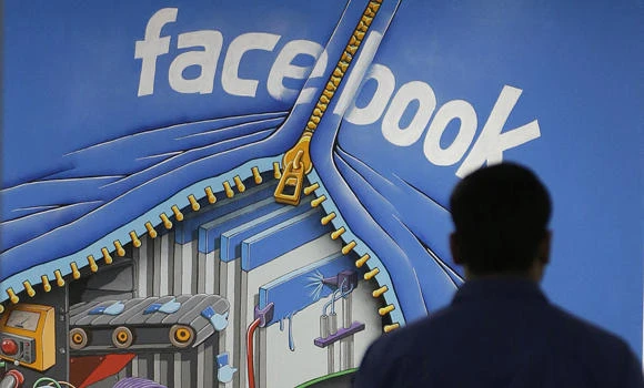 Facebook bolsters effort to keep ads away from offensive content