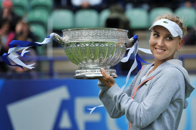 Lopez, Vesnina win Eastbourne finals