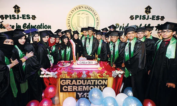 PISJ-ES celebrates Y-13 success