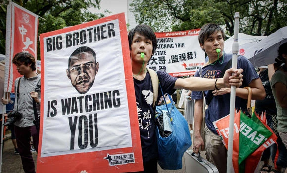 Hong Kong filmmakers make Snowden movie