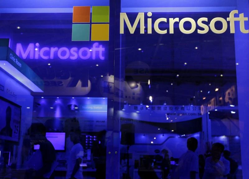 Microsoft shares plunge after poor results