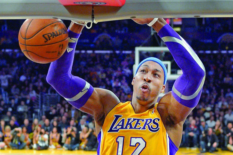 Paul staying in LA, Howard hears pitches to leave