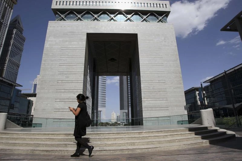 Dubai steps up asset sales to settle debt
