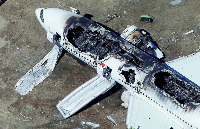 Passengers describe terror at tail end of trans-Pacific flight