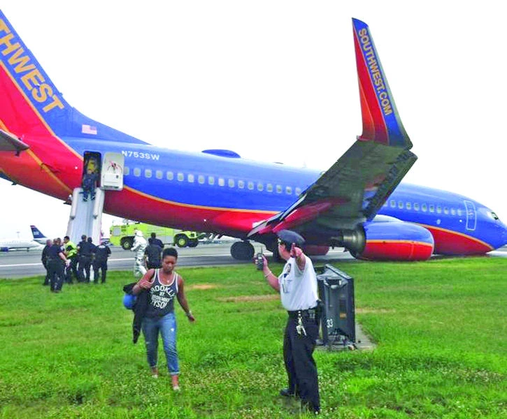 NYC airport reopens following plane’s skidding on the runway