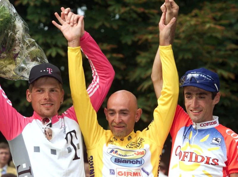 Inquiry blows lid off Pantani, Ullrich doping