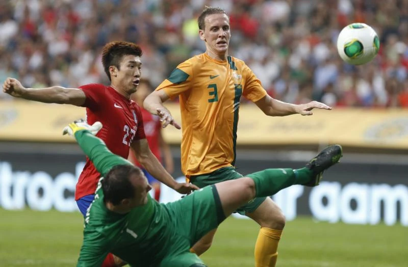 South Korea, Australia battle to draw in East Asian Cup opener