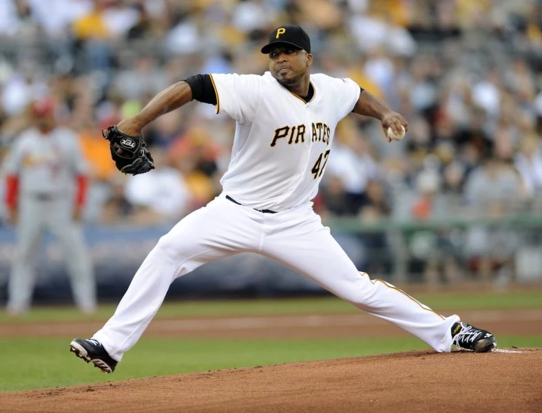 Liriano, Pirates rout Cardinals 9-2