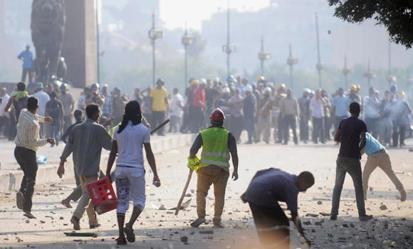 Mursi family to sue army chief in Egypt and abroad