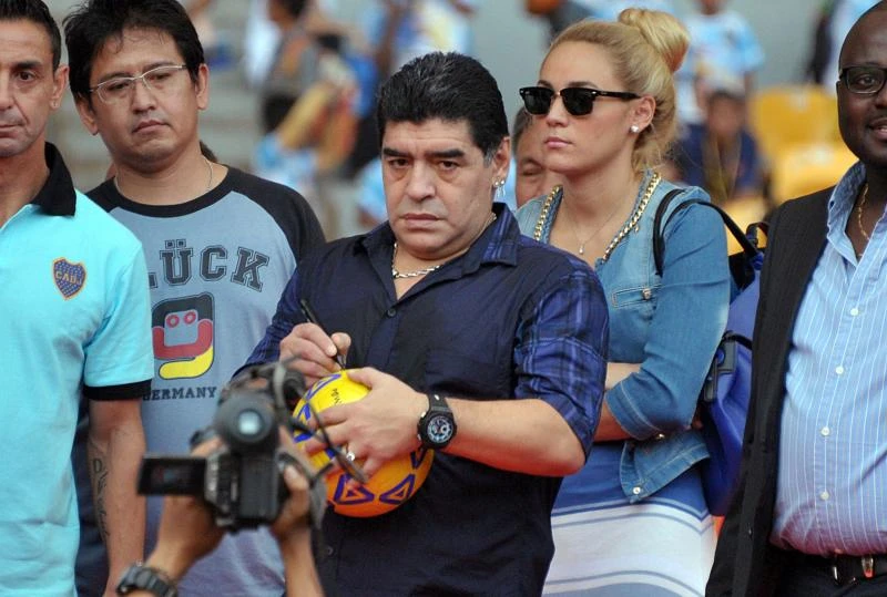 Maradona to lead football academy in Dubai