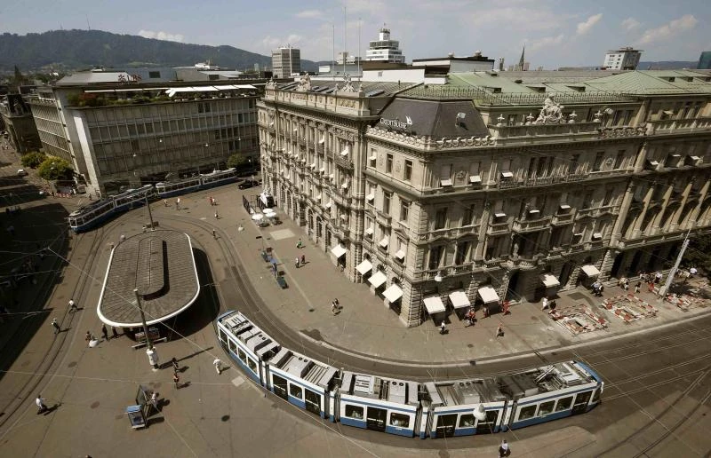 Investment banking lifts Credit Suisse profit