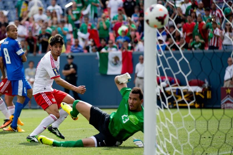 Mexico, Panama book spots in quarterfinals
