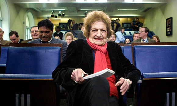 Pioneering journalist Helen Thomas dies at 92
