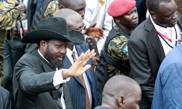 S.Sudan president suspends vice president, cabinet