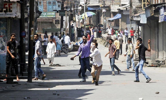 Indian forces shoot dead six protesters in Kashmir: police