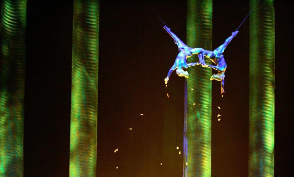 Audience heard acrobat’s cries in fatal Vegas fall