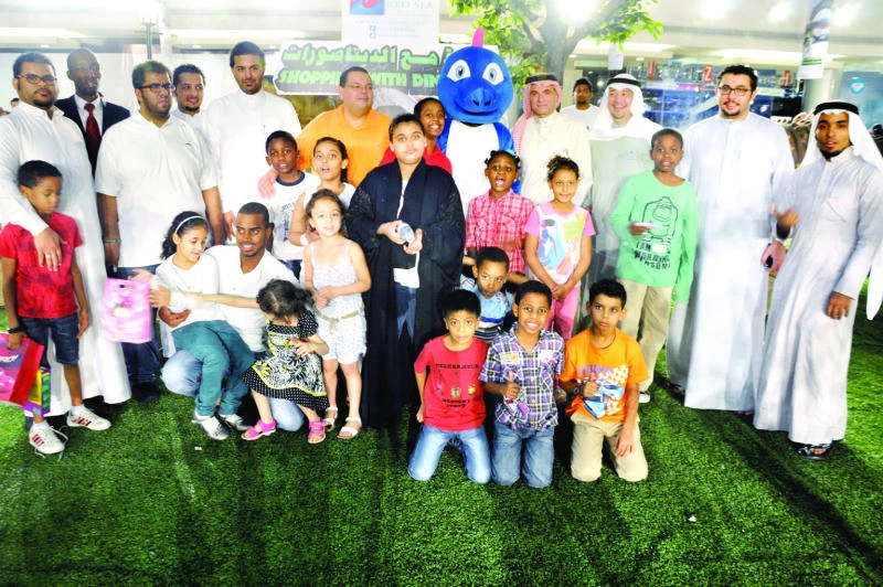 Orphans enjoy a healthy iftar at Red Sea Mall