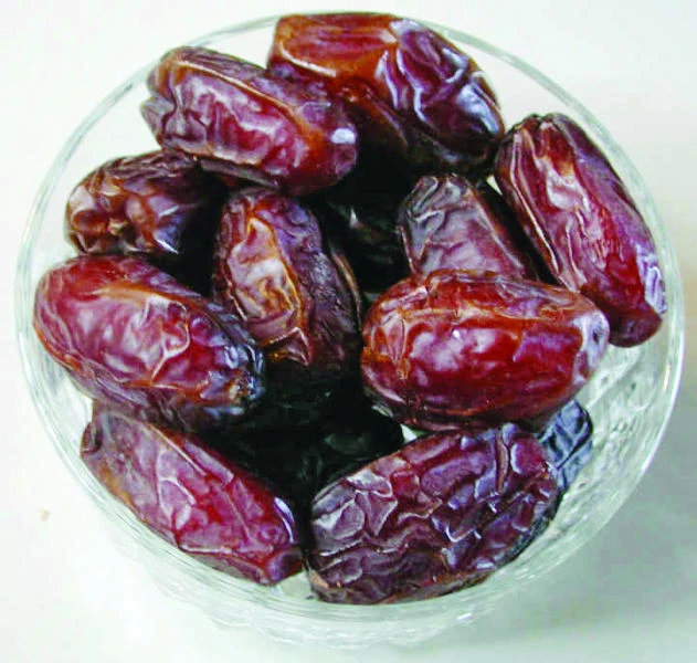 70 tons of dates distributed daily in Makkah’s Grand Mosque