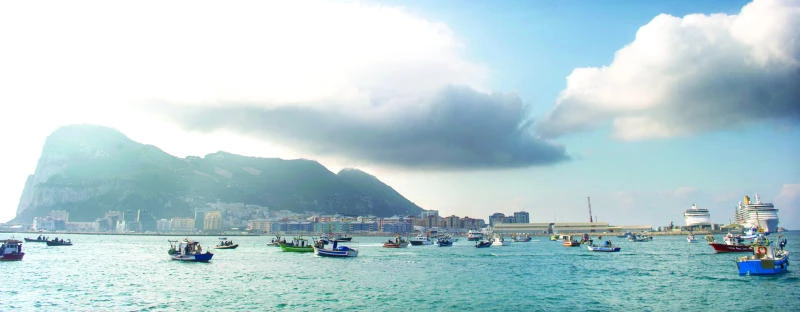 Spanish fishermen sail in protest at Gibraltar reef