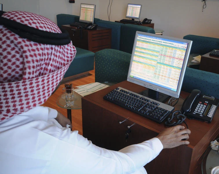 Petchems, banks boost KSA stocks to 59-month high