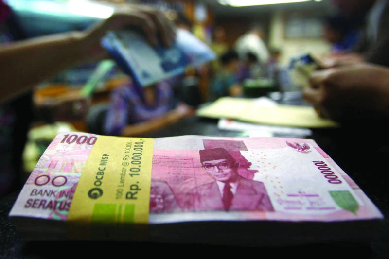 Indonesia curbs luxury car imports as rupiah dives