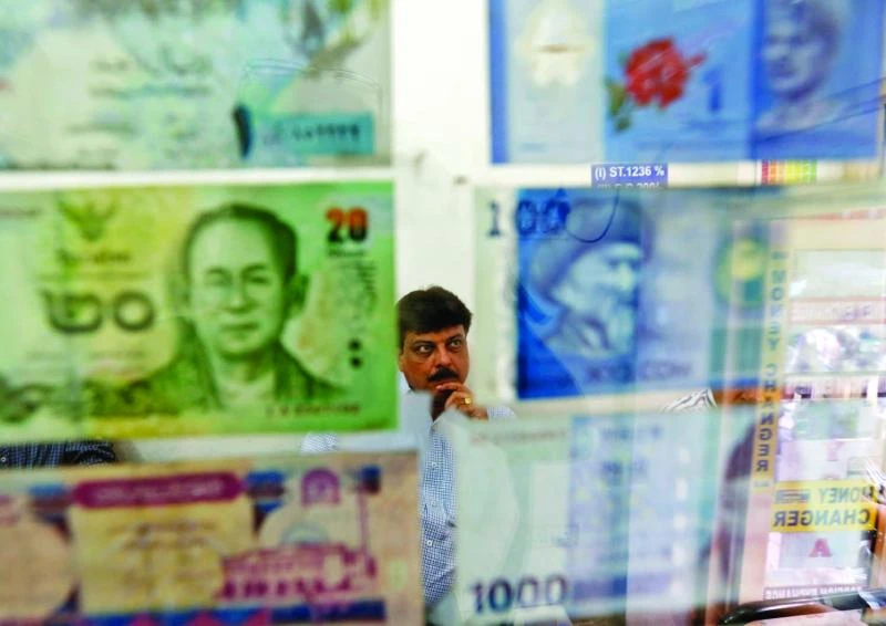 Singh: Economy can weather rupee storm