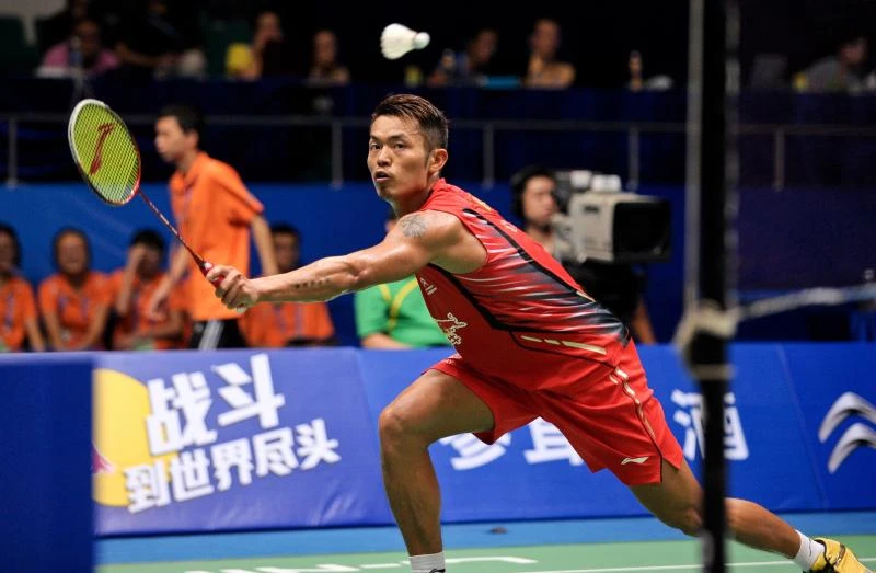 Lin Dan reaches final at worlds after shaky start