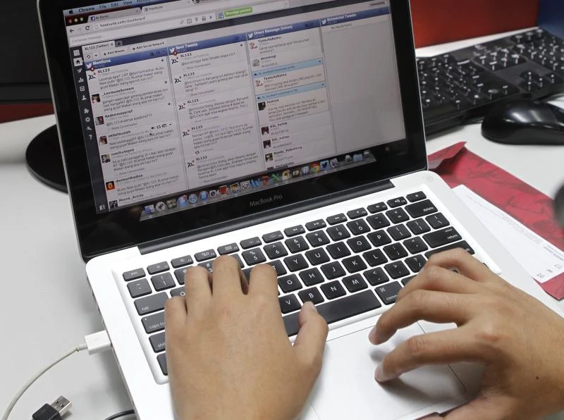 Twitter’s top legal executive steps down in surprise move