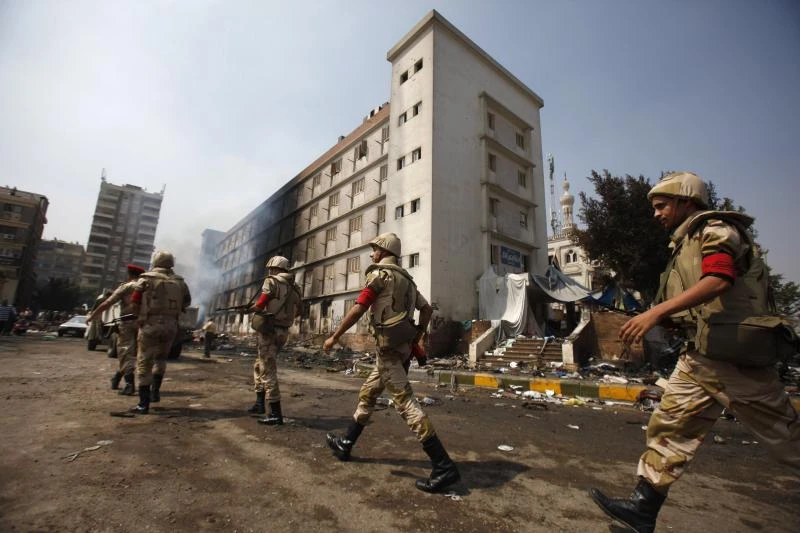Egypt oil fields still open but companies on alert