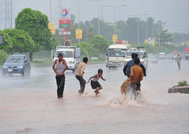 Pakistan floods death toll rises to 84