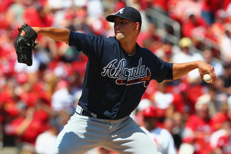 Minor helps Braves save series finale vs. Cards