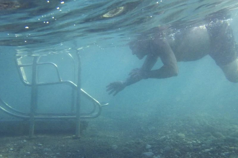 Disabled Greeks can swim, thanks to solar chair