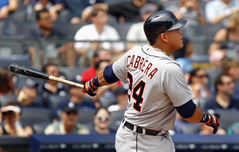 Cabrera, Hunter lead Tigers in big win over Yanks
