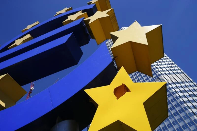 Sterling rises on upbeat UK data