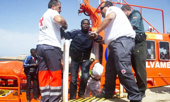 Spain rescues more than 100 migrants from sea