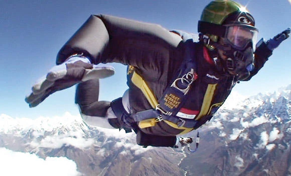 Capt. Fareed’s spine-chilling stunts are for peace’s sake