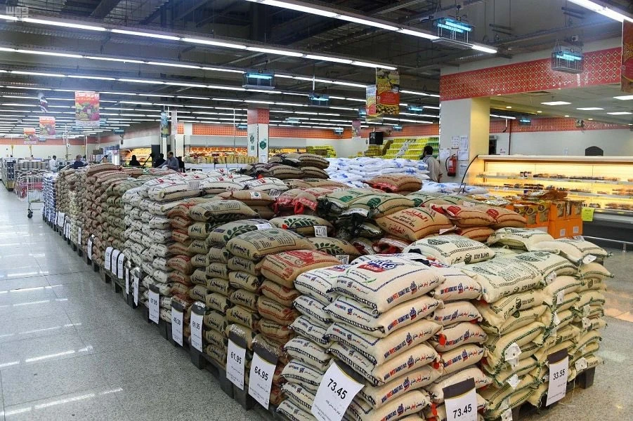 Scholars tell Muslims not to waste food