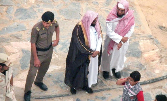 Only 3 complaints against Haia
during the year, says Al-Asheikh