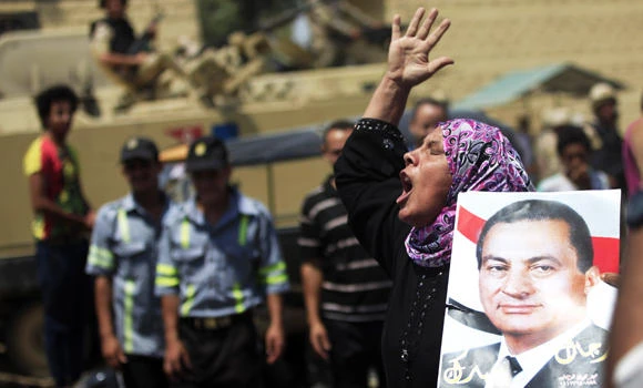 Egypt’s Mubarak leaves prison for house arrest