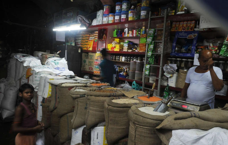 Sonia Gandhi seeks support for food bill