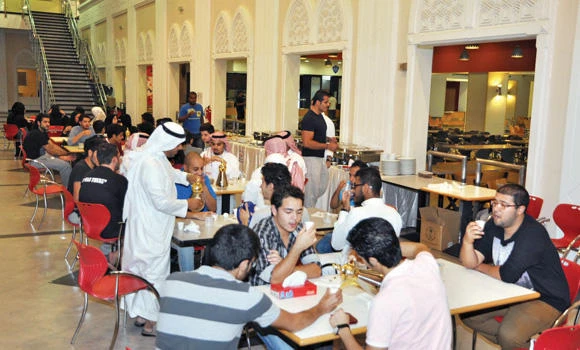 Saudi students hold iftar bash in UAE