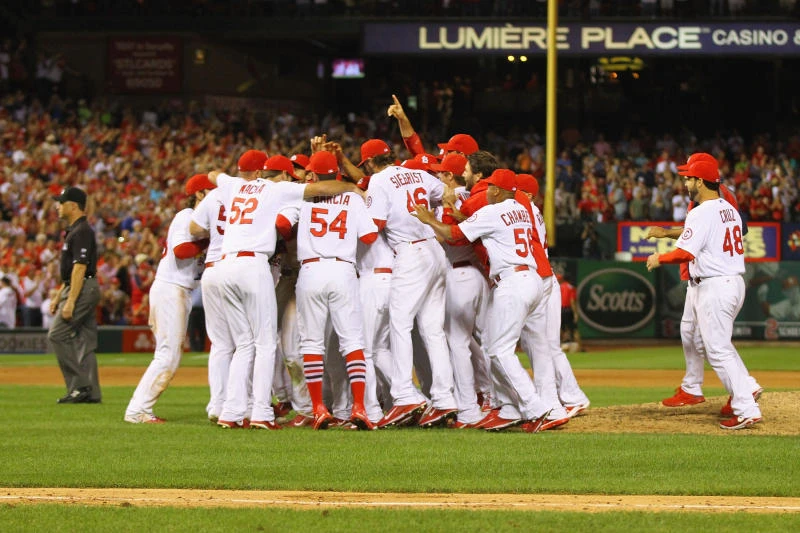 Cardinals claim NL Central crown