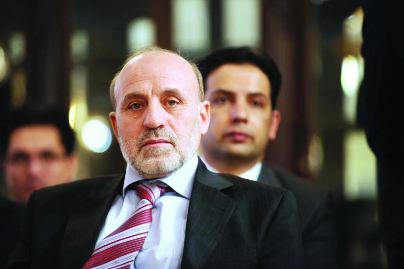 Karzai names presidential hopeful as interior minister