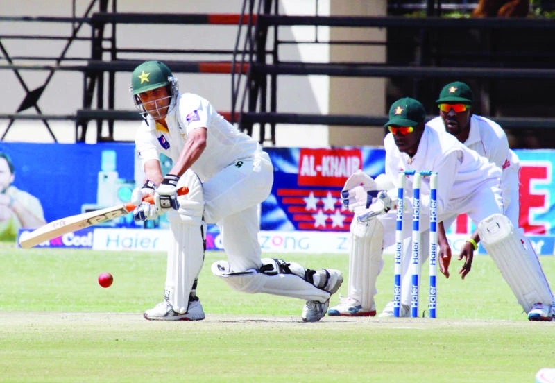 Younis’ double helps Pakistan put Zimbabwe on the back foot