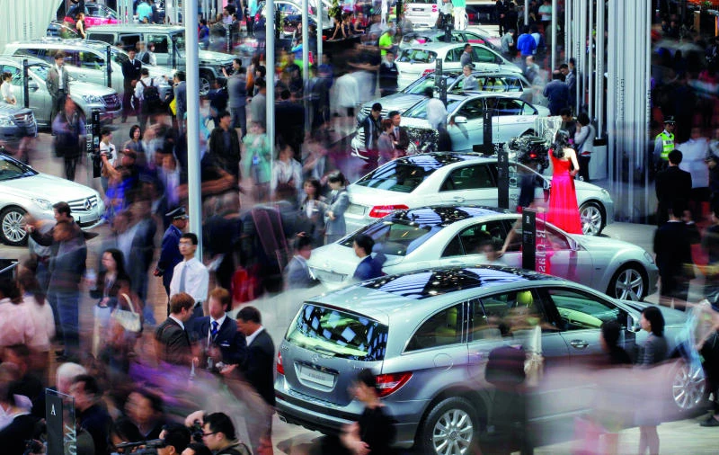Daimler aims to launch self-driving car by 2020