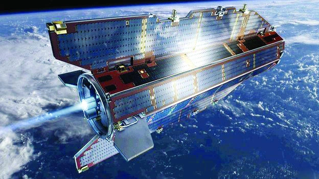 Space’s ‘Ferrari’ set to fall to Earth