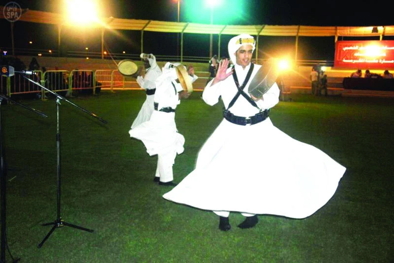 Folk dance contest kicks off at Souk Okaz festival