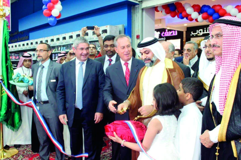 Carrefour marks 10th anniversary with new branch at Flamingo Mall