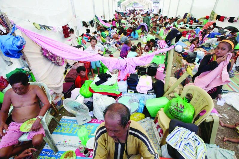 Bus bomb kills 3 amid MNLF-govt stand off