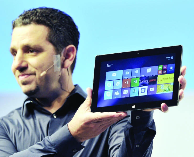 Nokia weighs Alcatel tie-up after Microsoft deal